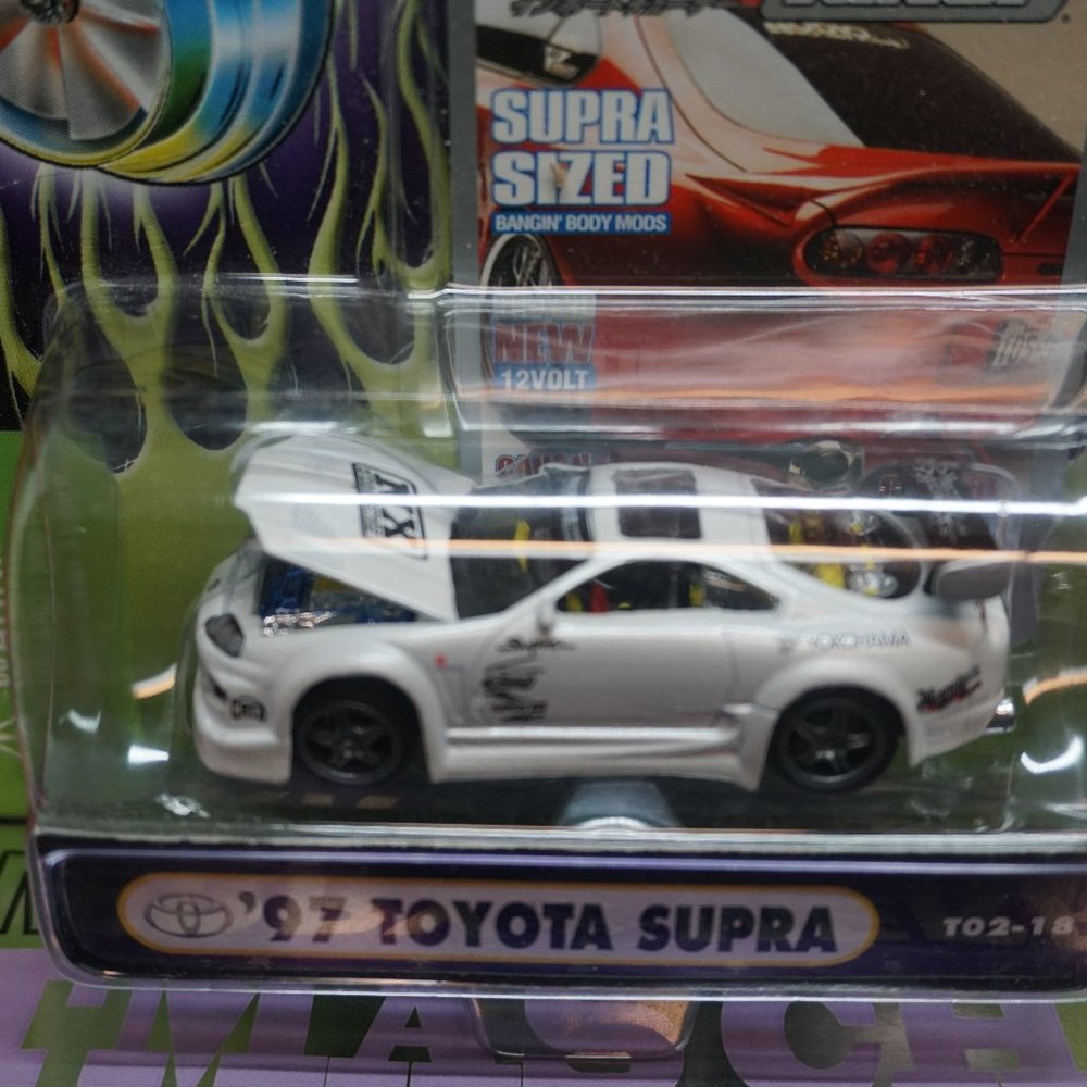 Vintage Muscle Machines Die Cast Collectibles